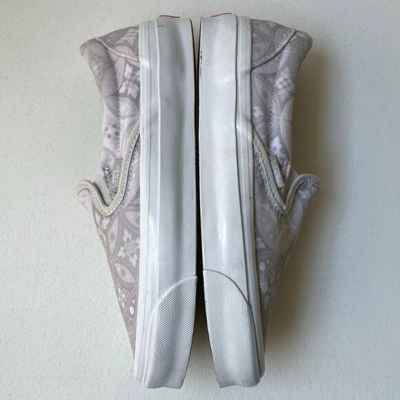 Vans x Kith 10th Anniversary OG Classic Slip-On LX Shoes Gray Unisex W7/M5.5 - Picture 5 of 12